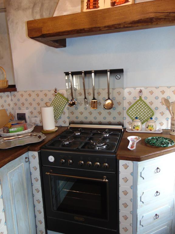 Ferienwohnung Domus Ghibellinae- Fonte di San Benedetto Cortona Zimmer foto