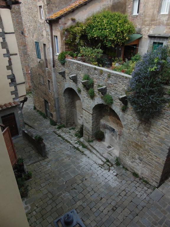 Ferienwohnung Domus Ghibellinae- Fonte di San Benedetto Cortona Zimmer foto