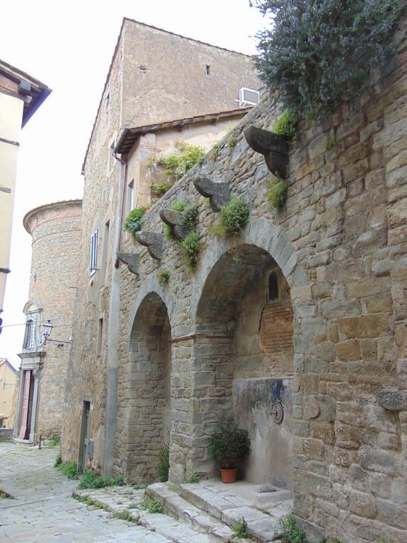 Ferienwohnung Domus Ghibellinae- Fonte di San Benedetto Cortona Zimmer foto