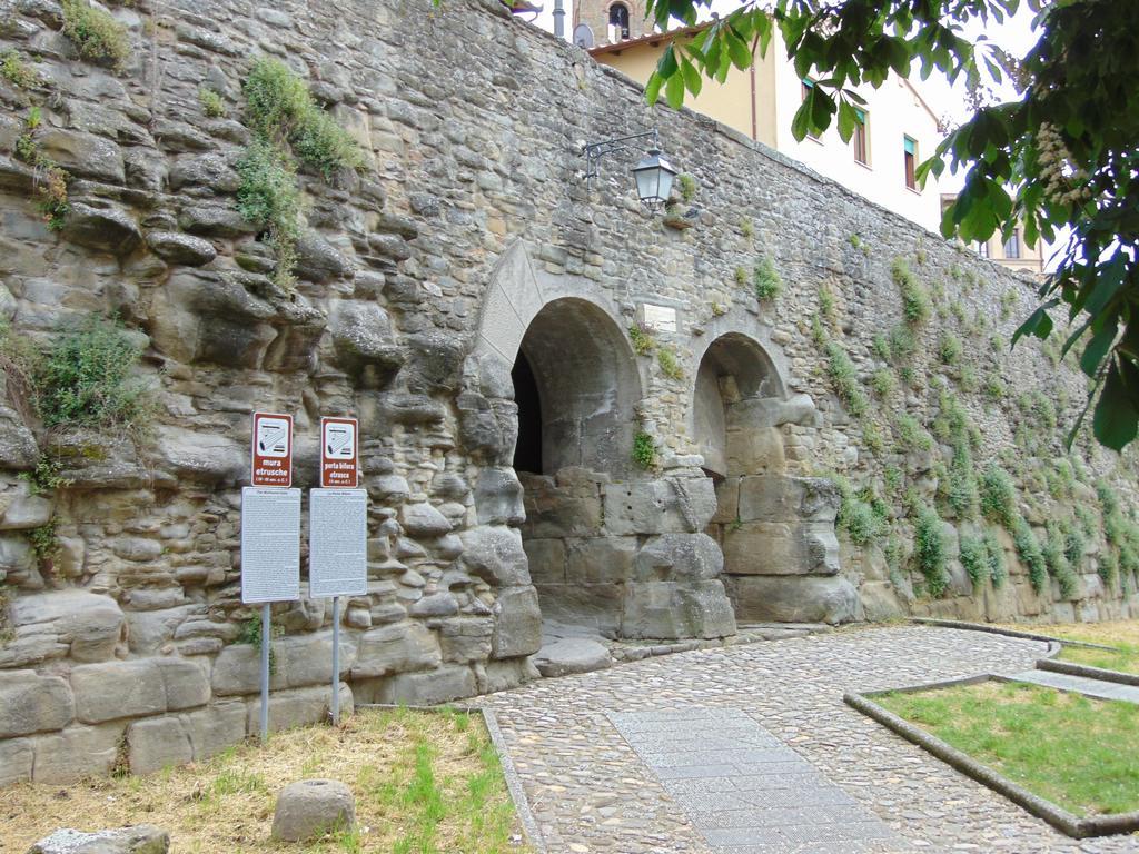 Ferienwohnung Domus Ghibellinae- Fonte di San Benedetto Cortona Zimmer foto